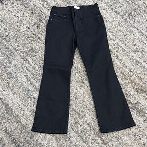 Madewell mid-rise kick out Black Denim Jeans sz 26P great condition